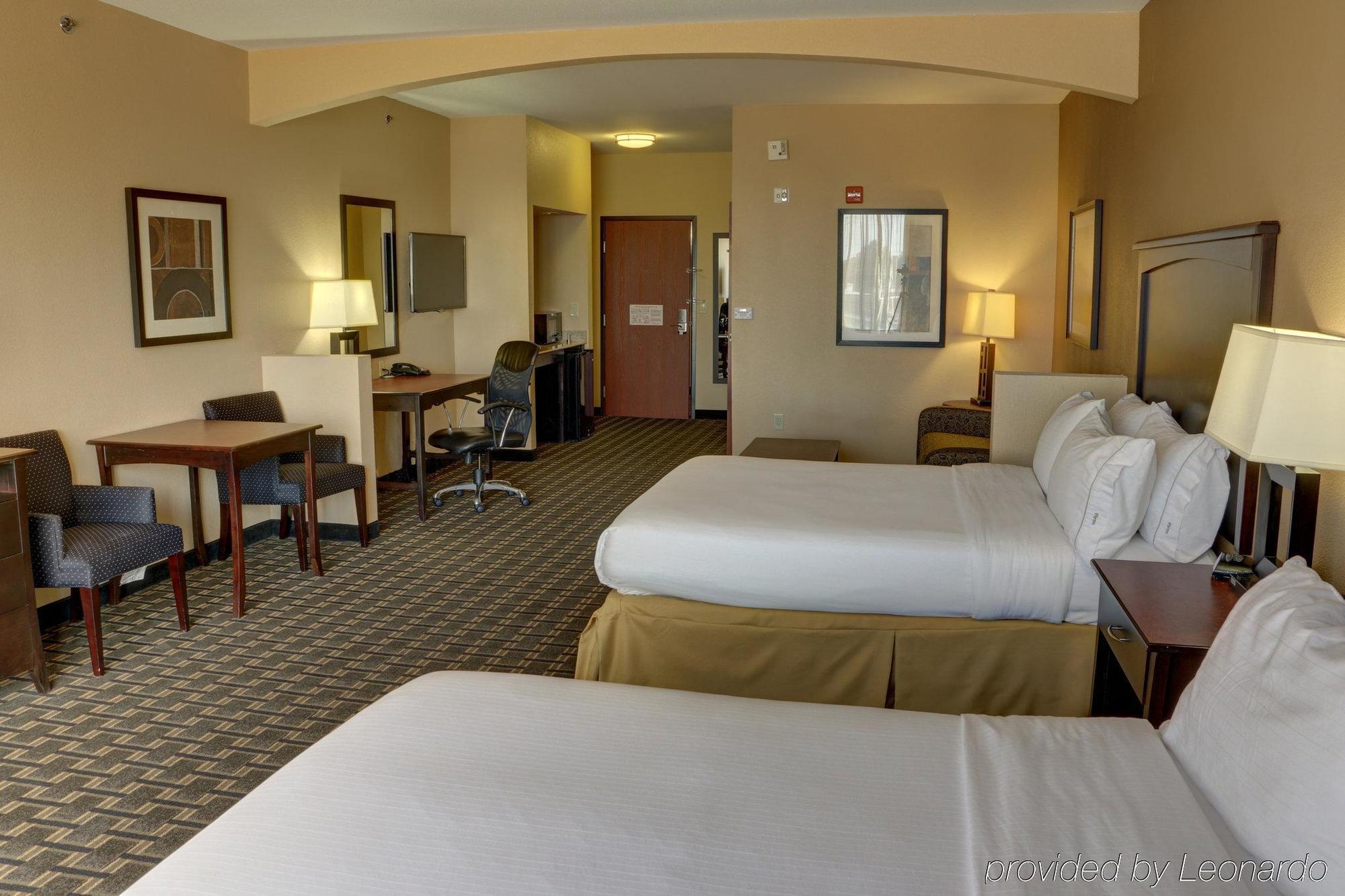 Holiday Inn Express Hotel & Suites Texarkana East By Ihg Exteriör bild