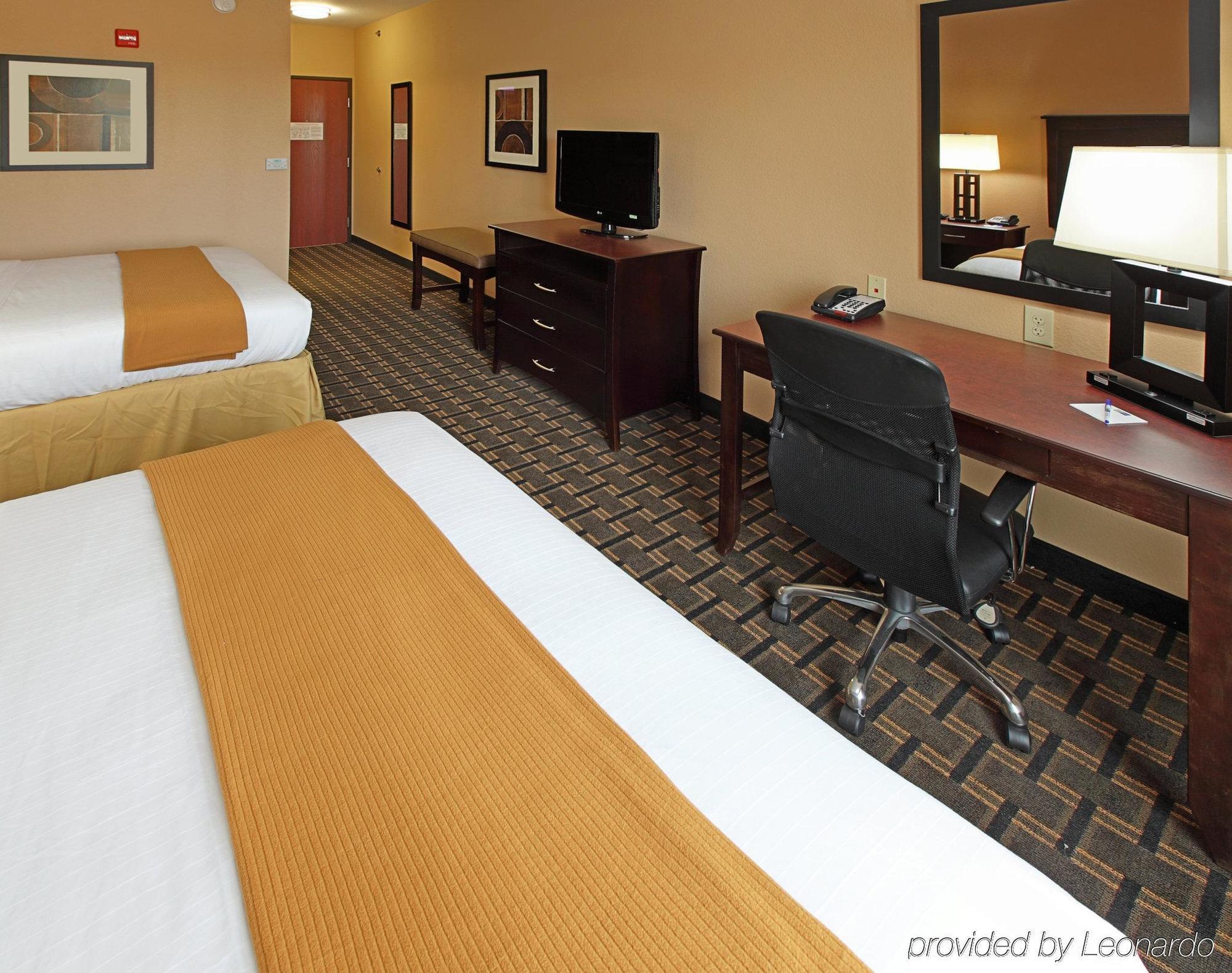 Holiday Inn Express Hotel & Suites Texarkana East By Ihg Exteriör bild
