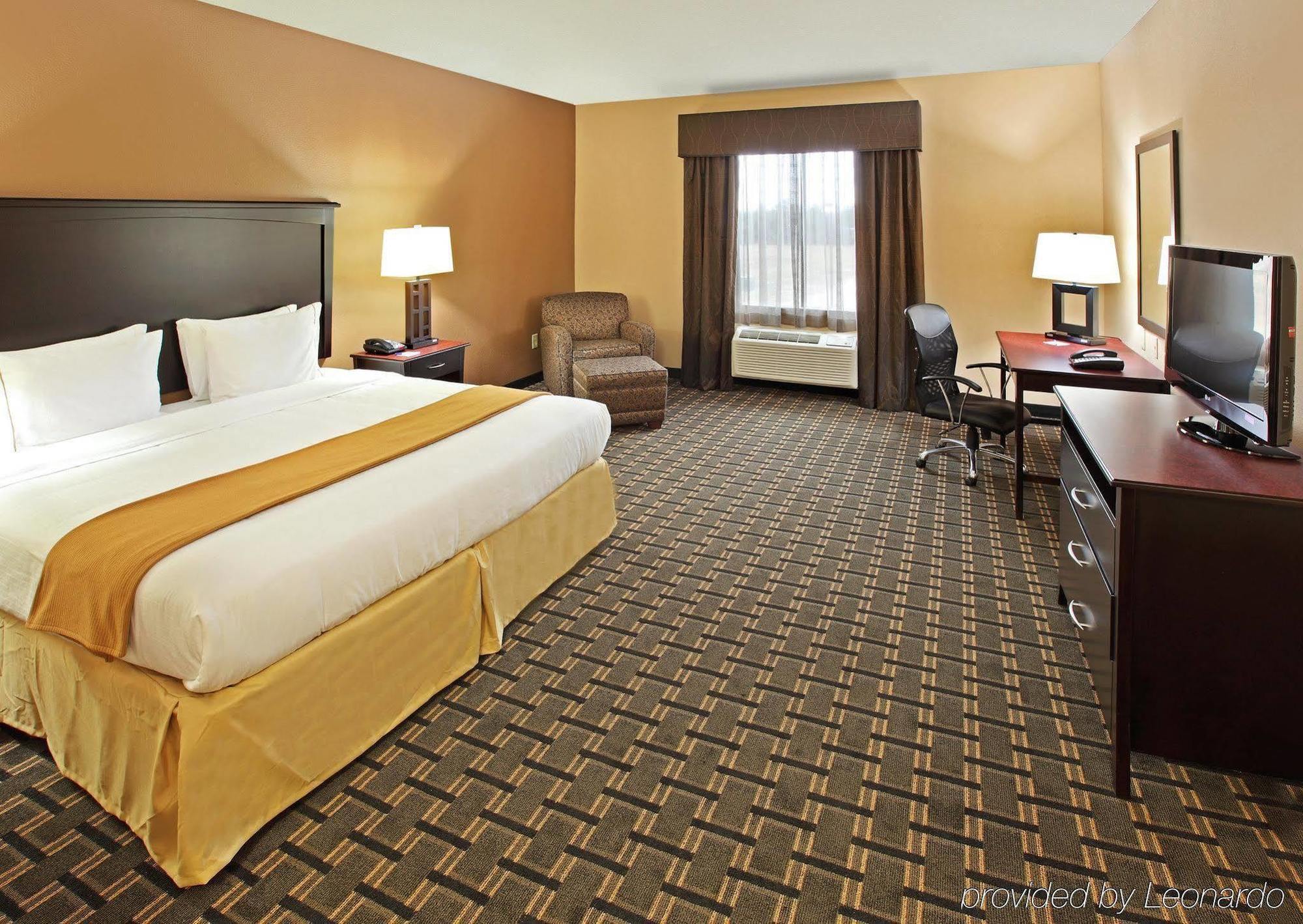 Holiday Inn Express Hotel & Suites Texarkana East By Ihg Rum bild