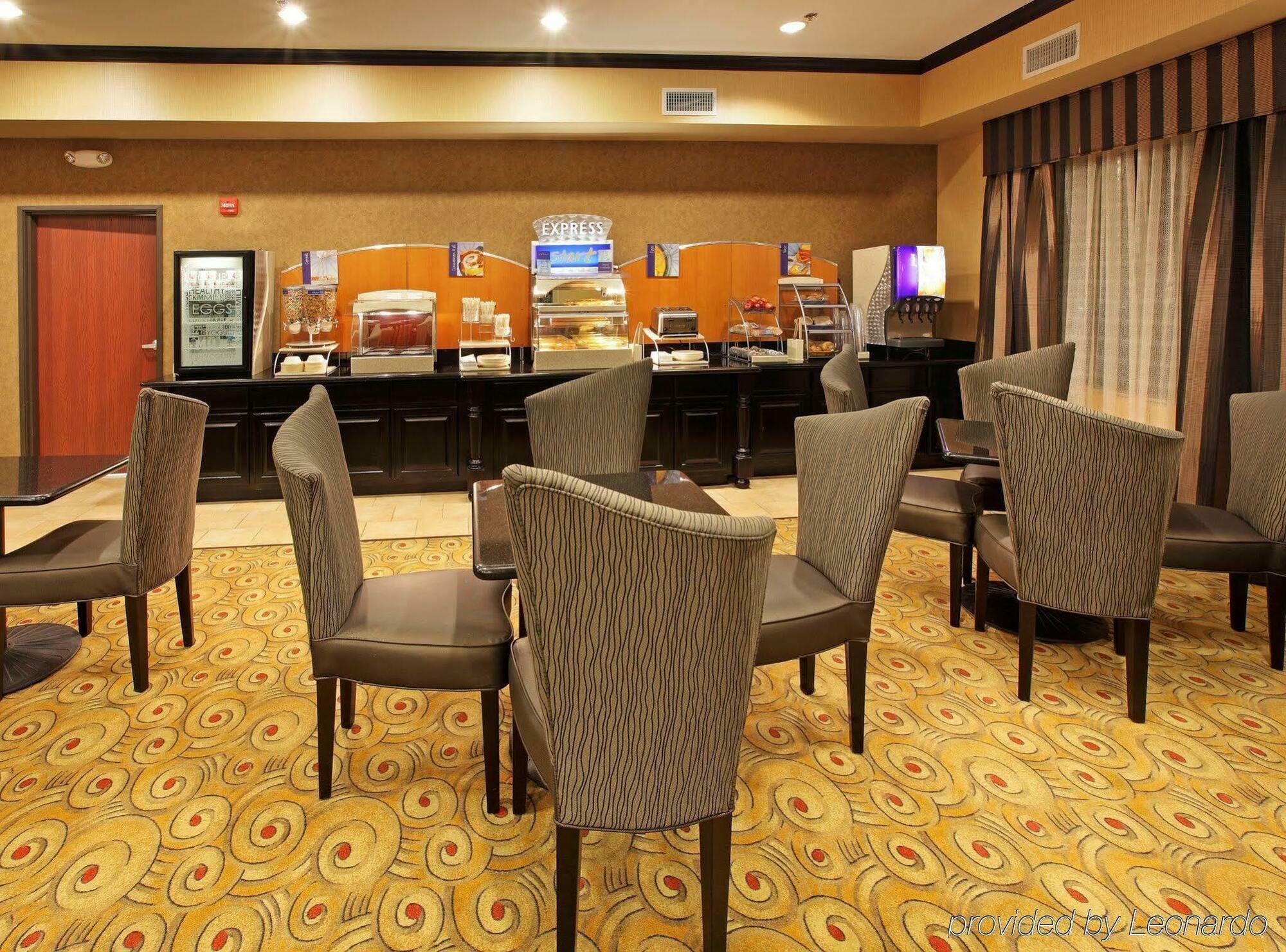 Holiday Inn Express Hotel & Suites Texarkana East By Ihg Exteriör bild