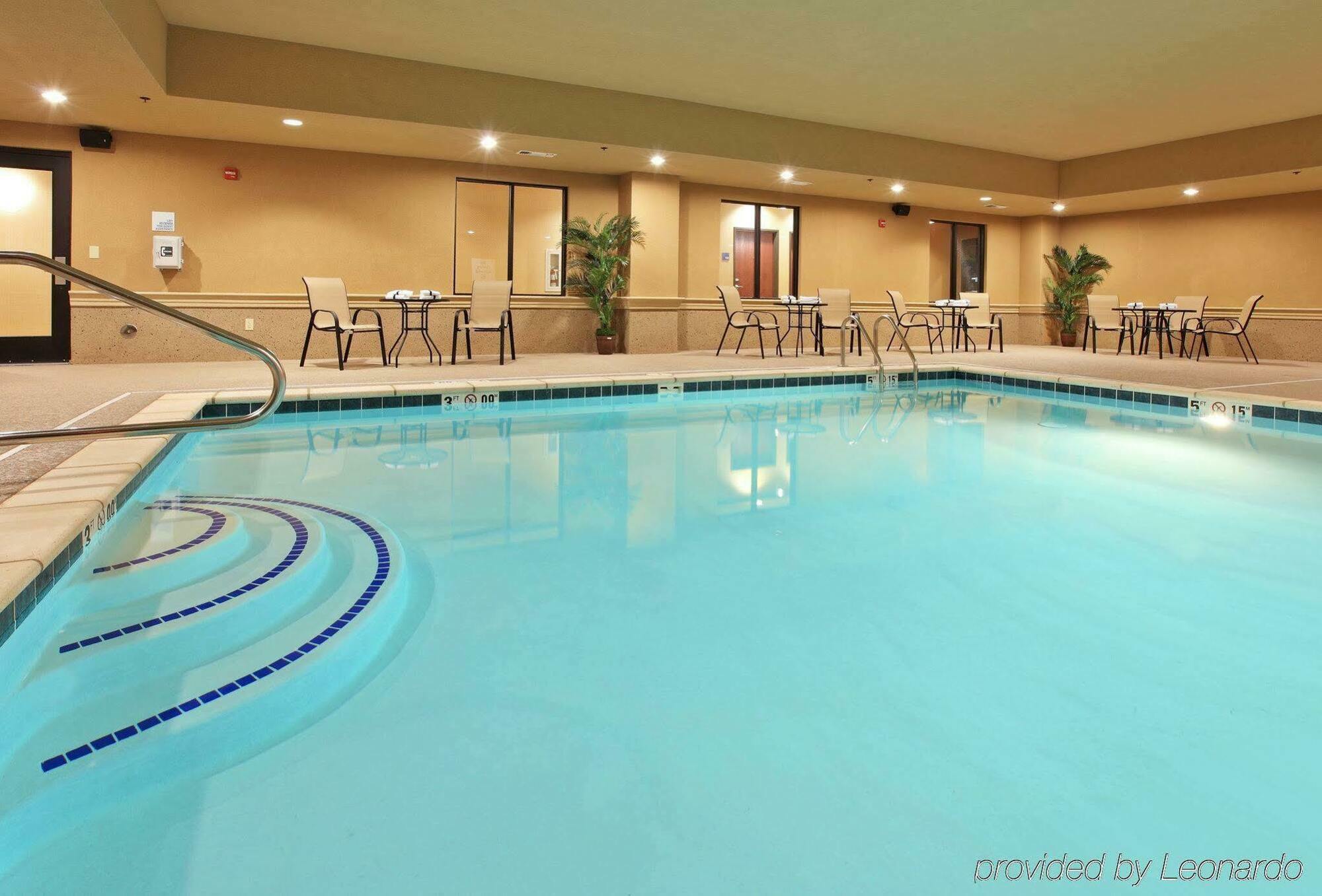 Holiday Inn Express Hotel & Suites Texarkana East By Ihg Bekvämligheter bild